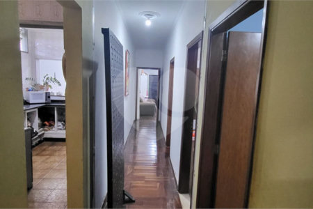 Casa a venda na rua Coronel Leopoldo Prado
