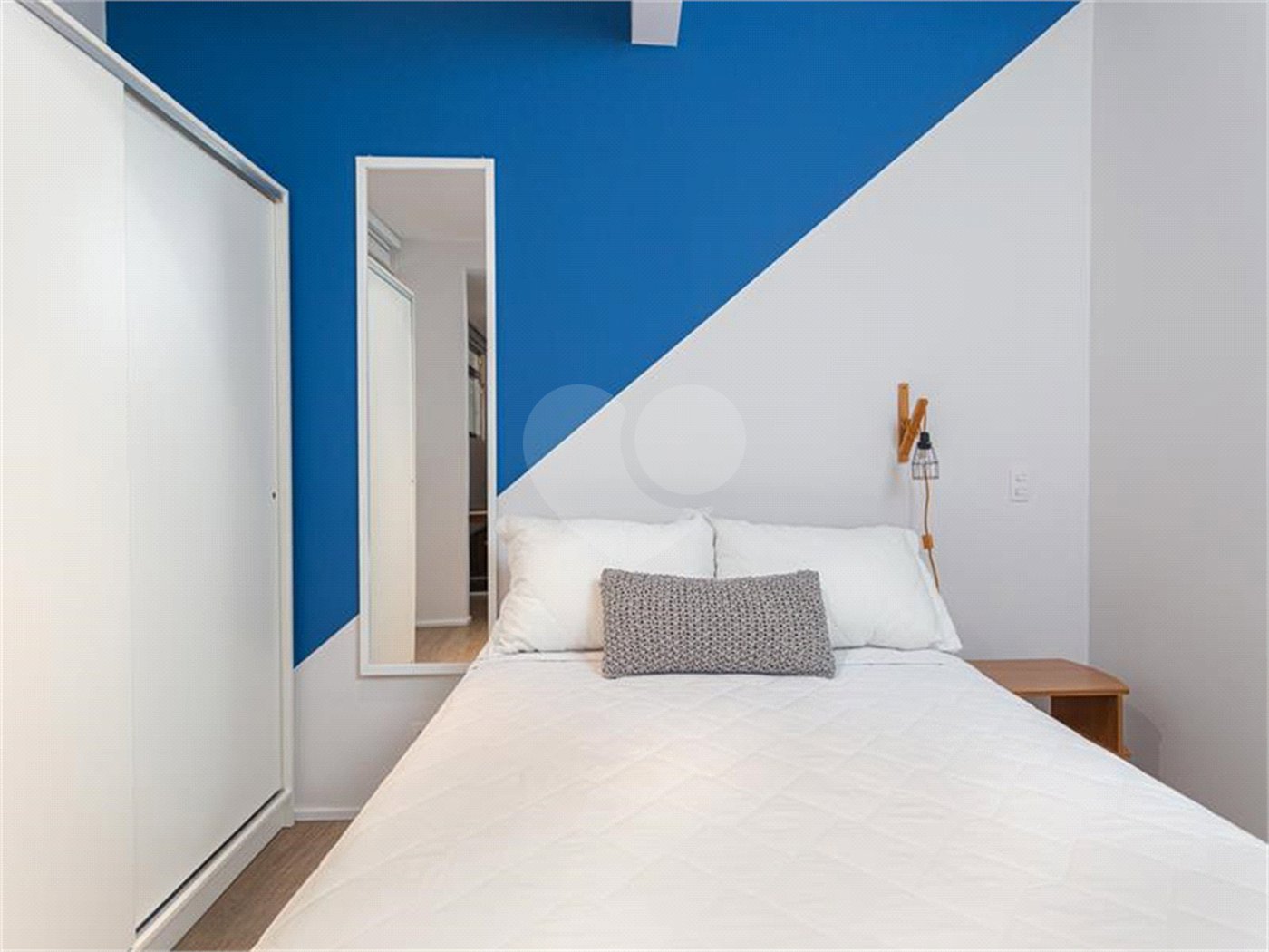 Excelente oportunidade para reformar e ficar com o apartamento dos seus sonhos!