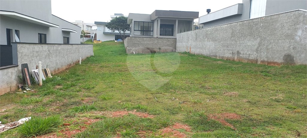 Terreno no Condomínio Santa Isabel II em Louveira