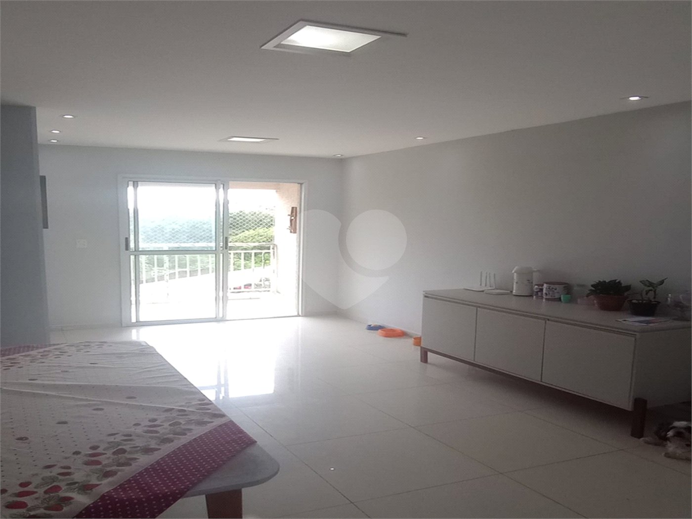 Apartamento à Venda – Condomínio Vila Verde Sabará 3 dormitórios 1 suíte.