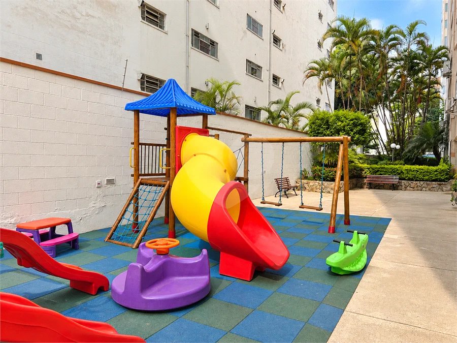 Apartamento com 3 dormitórios sendo 1 suíte à venda em Higienópolis, São Paulo - SP