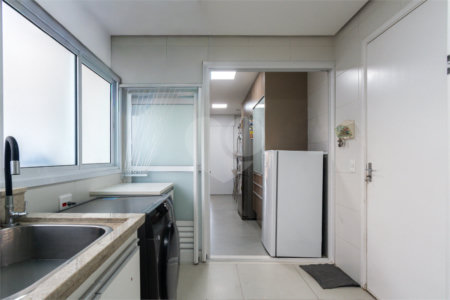 Apartamento à venda com 4 quartos, sendo 2 suítes, em Brooklin, São Paulo, SP