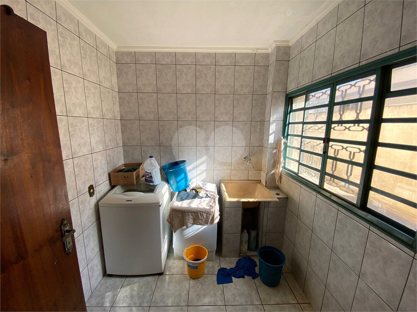 Casa/sobrado para venda com piscina no Santa Felícia Jardim