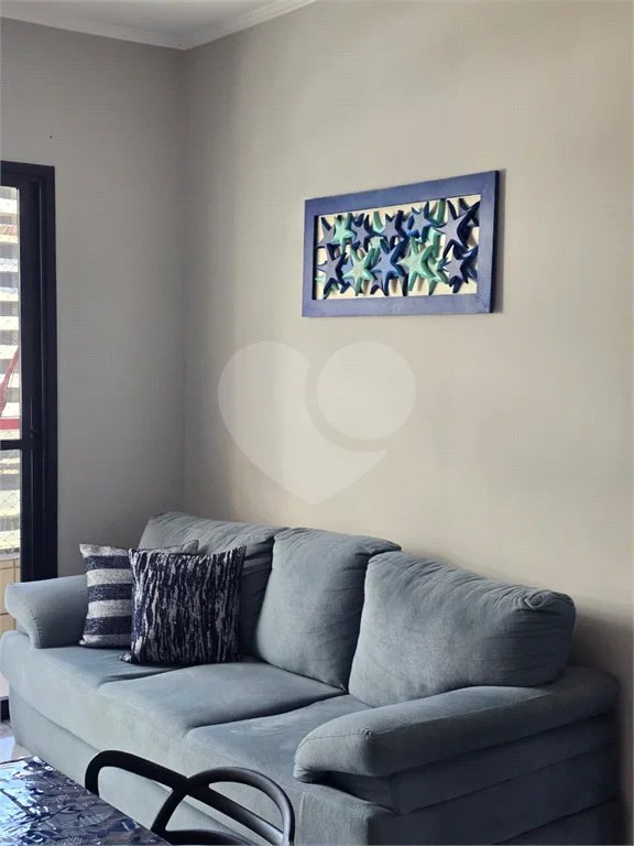 Belíssimo apartamento recém reformado na Praia Grande.