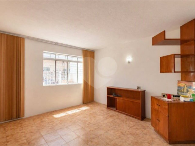 Casa à venda com 3 quartos em Vila Guarani, São Paulo, SP