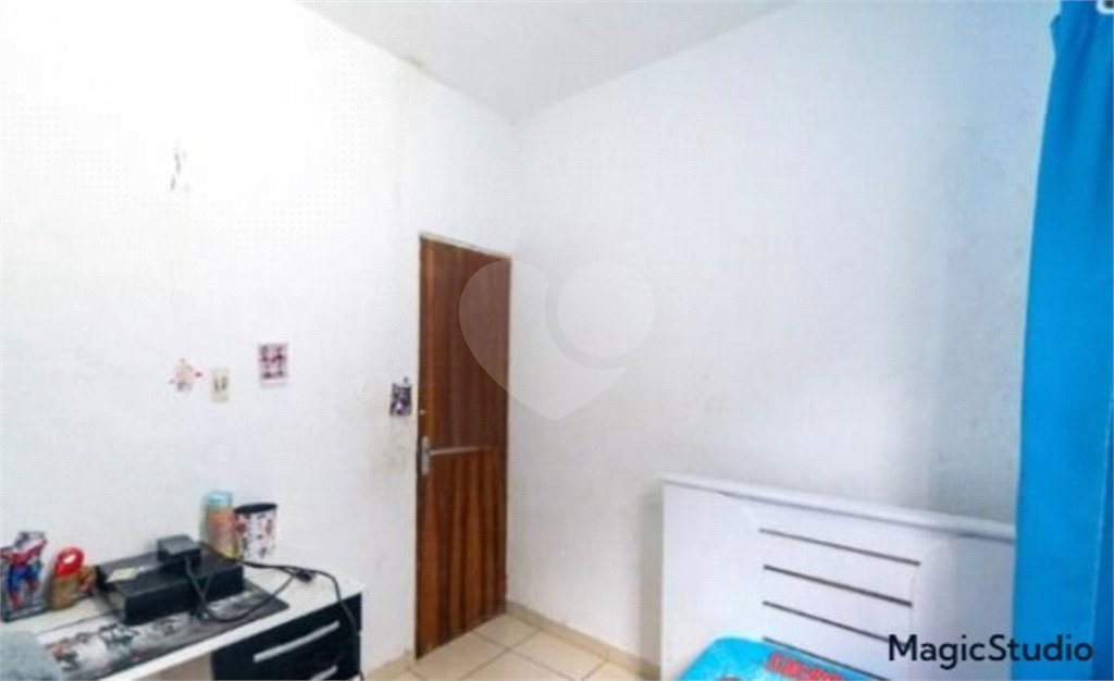Casa com 200m² , 4 dormitórios , sendo 3 suítes , 2 vagas , à venda no Jabaquara.
