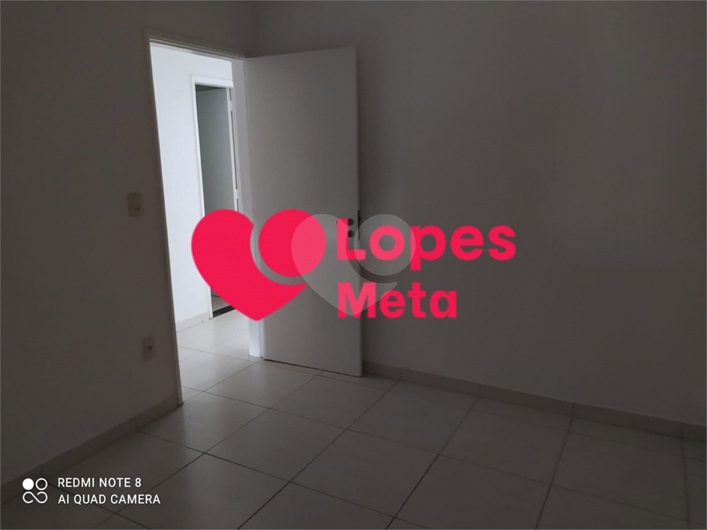 CASA À VENDA VISTA VERDE 250m², 4 DORMITORIOS, 3 BANHEIROS 2 VAGAS EM SÃO JOSÉ DOS CAMPOS/SP