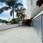 Vende-se Apartamento de 2 Quartos com Sacada na Vila Mascote