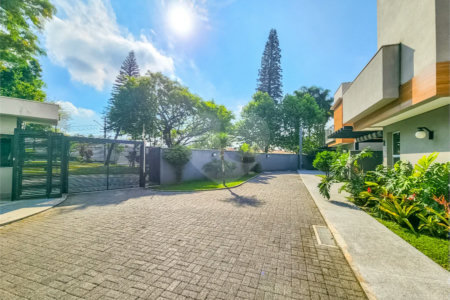 Casa em Condomínio 3 suítes 2 vagas a venda | Jardim Prudência - São Paulo