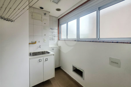 Apartamento - Ipiranga - 2 Quartos / Dormitórios - 1 Vaga - Venda / Compra