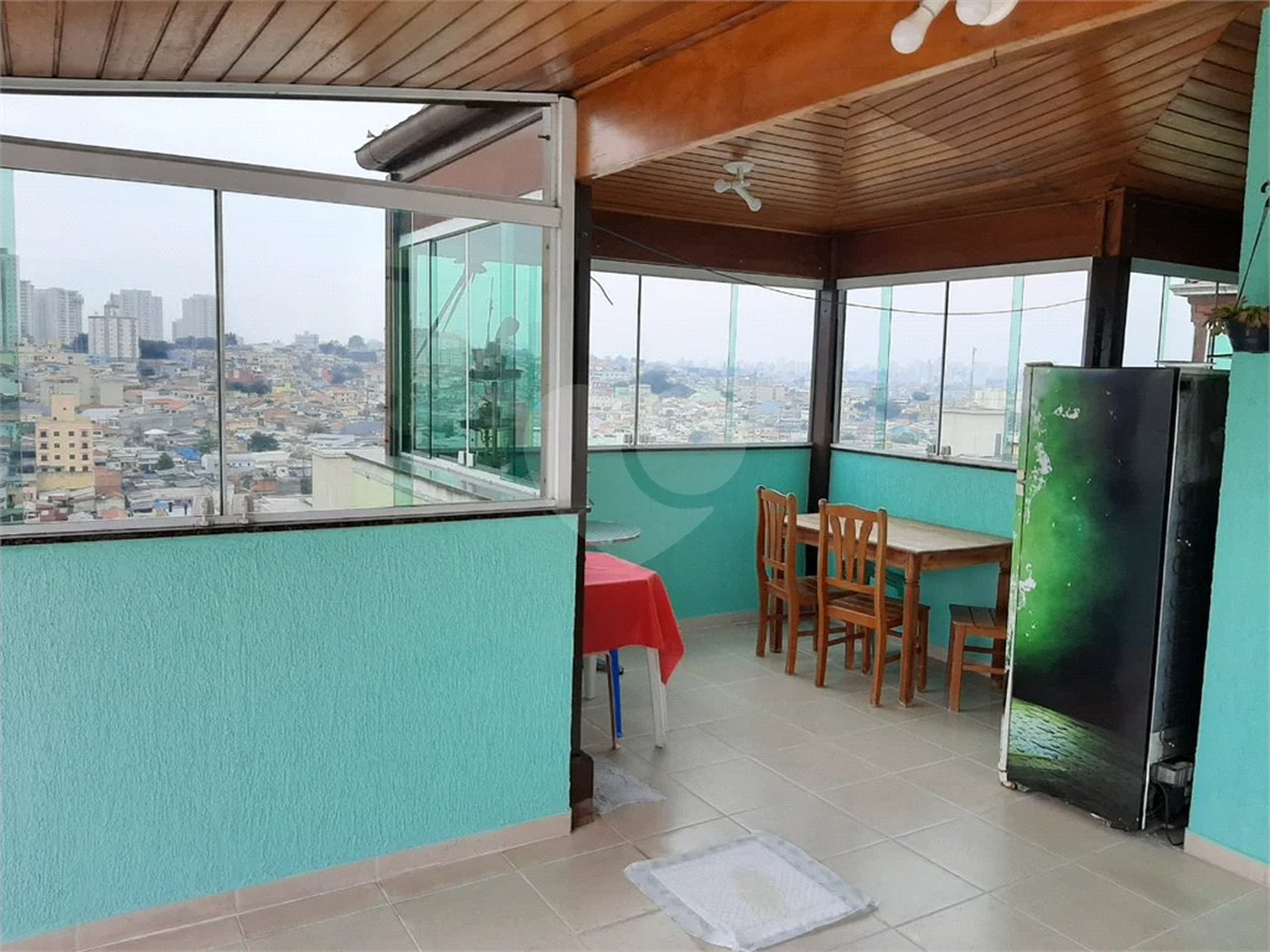 Apartamento com 125 m², 2 quartos (1 suíte) e 2 vagas de garagem à venda no bairro Nova Gerty em São Caetano do Sul