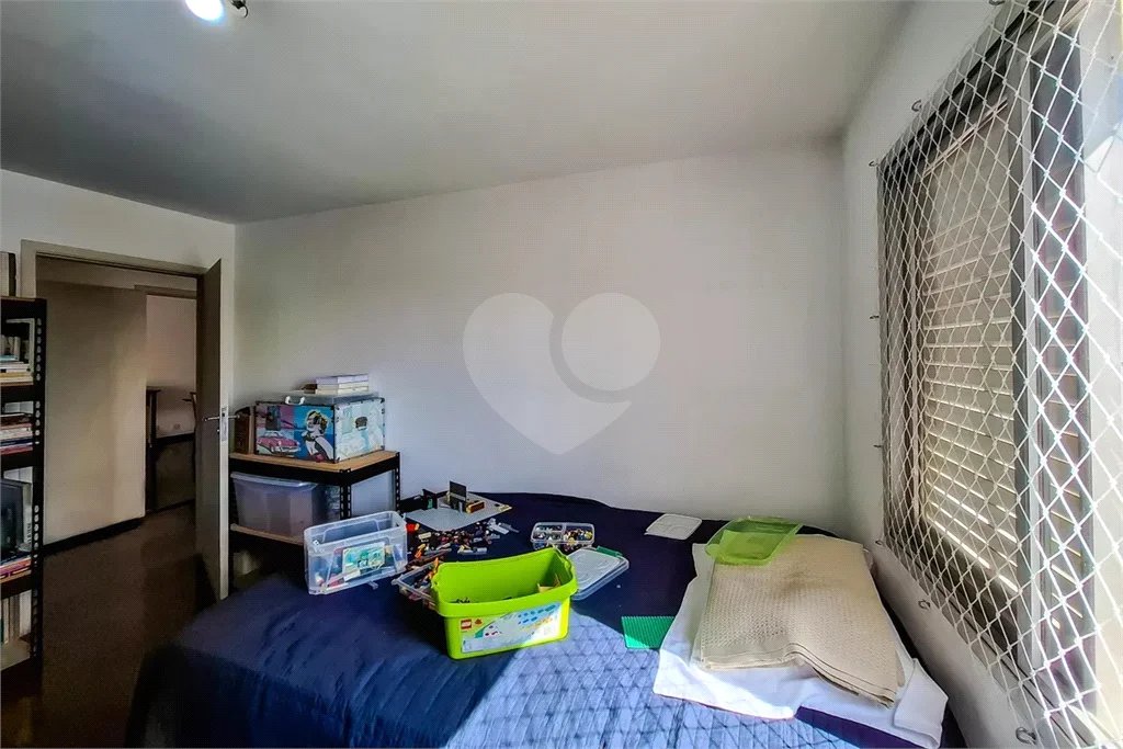 Apartamento de 117m2 com 3 dormitórios e 1 vaga na Vila Mariana