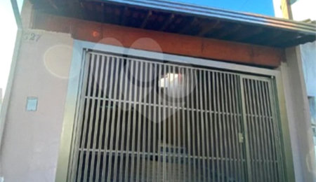 Casa à venda com 2 quartos em Jardim Medeiros, São Carlos, SP