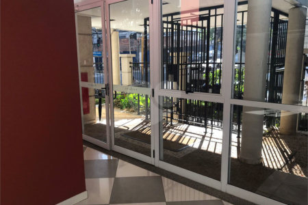 APARTAMENTO 2 QUARTOS (1 SUÍTE) À VENDA NO PARAÍSO