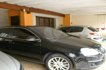 Casa com 120m² , 4 dormitórios , sendo 1 suíte , 3 vagas de garagem , à venda no Jabaquara.
