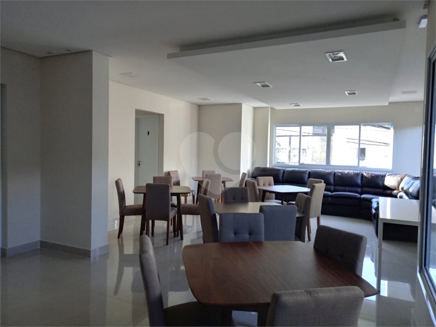Apartamento com sacada - metrô Tucuruvi - NOVO