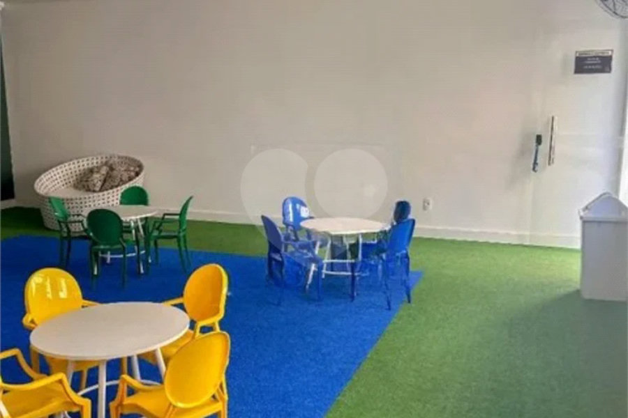 APARTAMENTO COM DOIS DORMITÓRIOS E UMA VAGA NA RAIMUNDO PEREIRA DE MAGALHÃES.