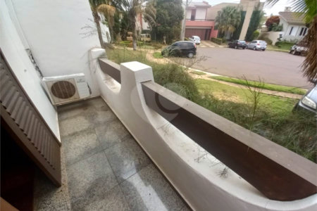 Casa térrea no Condomínio Faber I.