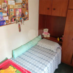 Lindo apartamento, muito bem conservado, com bom espaço interno.