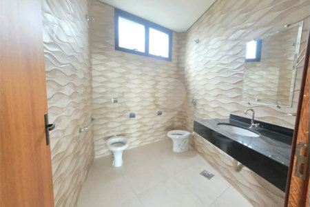 Prédio Comercial para Locação no Jardim Santo Antônio em Valinhos/SP
