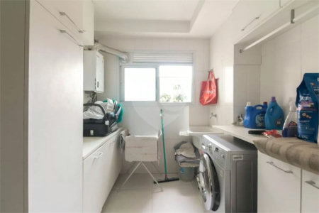 Apartamento na Mooca com 204m² amplo à venda 3 quartos, sendo 3 suítes, e 4 vagas