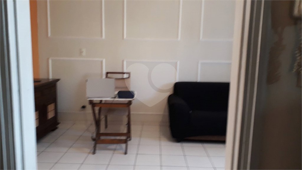 BELA CASA 274 M² C/ 3 QUARTOS 1 SALA 1 COZINHA 3 BANHEIROS 2 VAGAS Para Estacionamento coberta P/ VENDA NA V N Cachoeirinha