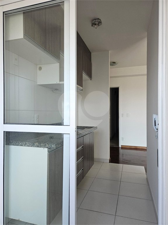 Apartamento à venda no bairro Santa Cecília.