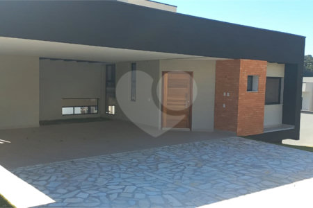 Casa Condomínio Santa Isabel em Louveira