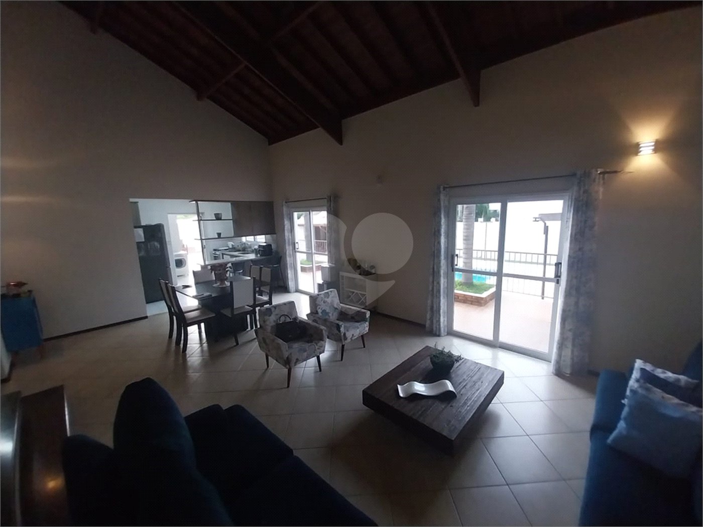 Casa Térrea Disponível para Locação e Venda no Condomínio Vilaggio Capriccio