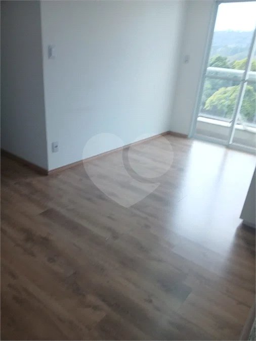Apartamento de 2 quartos com planejados, sacada e lazer completo| Condomínio| São Roque