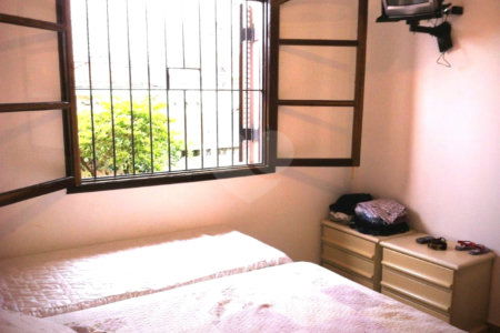 Excelente Sobrado à venda no Planalto - 5 Quartos/4 Suítes/2 Vagas na garagem