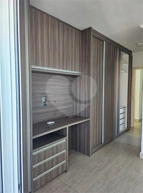 Apartamento de 82,6 m² no Baeta Neves, com 3 dormitórios, 1 suíte, 2 vagas, varanda gourmet com churrasqueira, planejados, ar-condicionado e lazer completo.