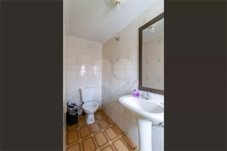 Casa à venda com 121m² 3 quartos e 2 vagas