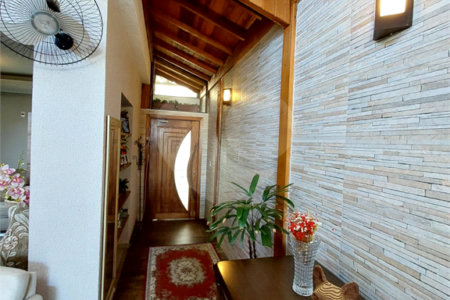 Casa residencial com ponto comercial a venda no Centro
