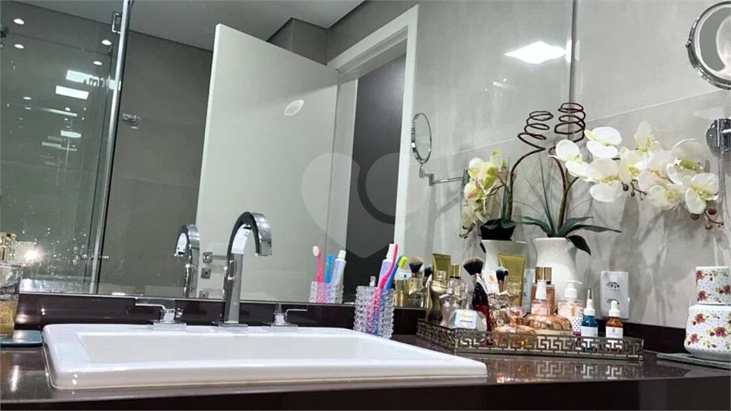 Apartamento à venda com 3 quartos, sendo 1 suíte, em Vila Regente Feijó, São Paulo, SP