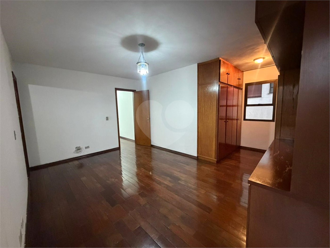 Apartamento com 3 suítes no Jardim França