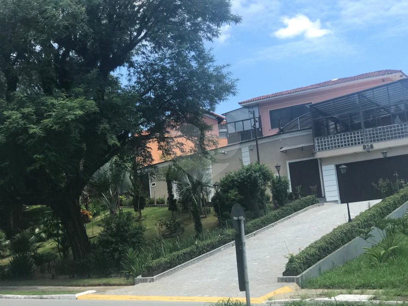 Casa à venda com 5 quartos, sendo 3 suítes, em Alto da Lapa, São Paulo, SP