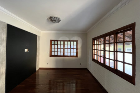 CASA COM 3 QUARTOS NO CONDOMÍNIO GRAND VILLE