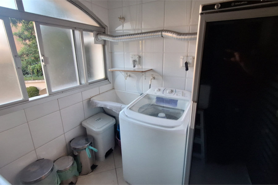 Apartamento a venda em Perdizes, 3 dormitórios, sendo 2 suítes e 2 vagas de garagem