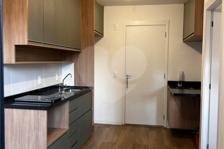 Apartamento com 1 dormitório para Locação no Campo Belo, São Paulo/ SP