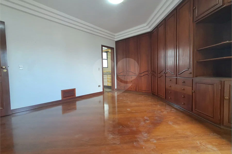Apartamento à Venda no Edifício Itapema no Bairro Centro em Piracicaba/SP.