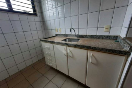 Apartamento no Condomínio Maktub.