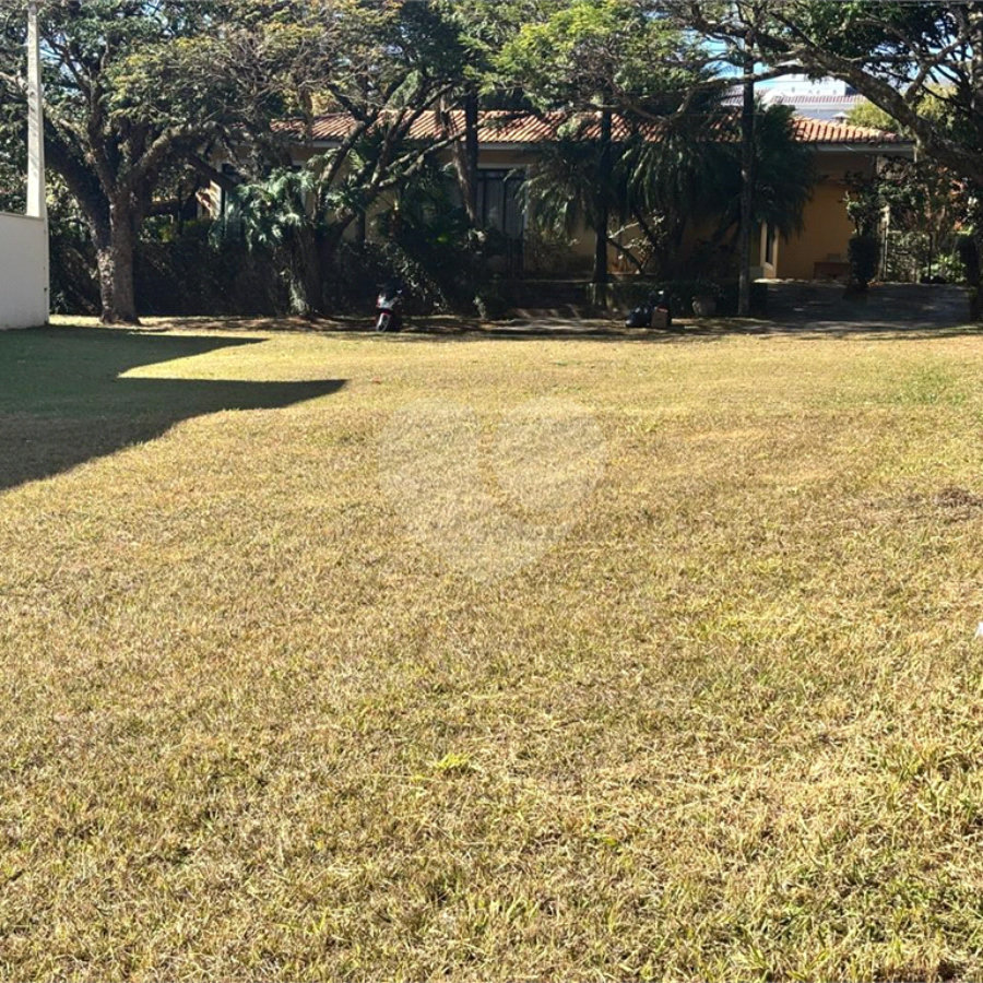 Terreno no Parque Sabará próximo a portaria
