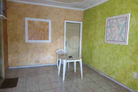 Casa Térrea - Jardim Santana.