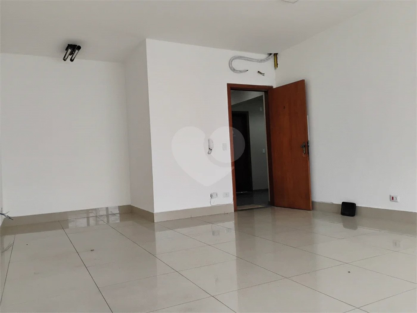 Ótima sala comercial para locação na Vila Santa Catarina