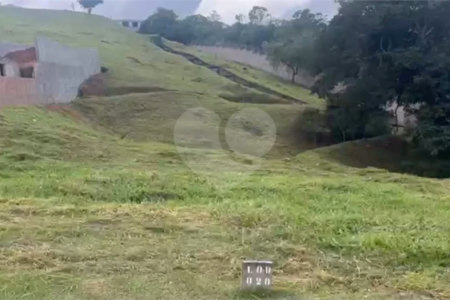 Terreno à venda no Residencial Campo de Toscana Vinhedo/SP