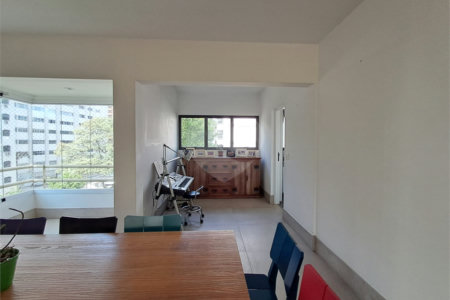 Imóvel de 226m² exclusivo com sala ampla 4 quartos, 2 suítes, 4 vagas Higienópolis