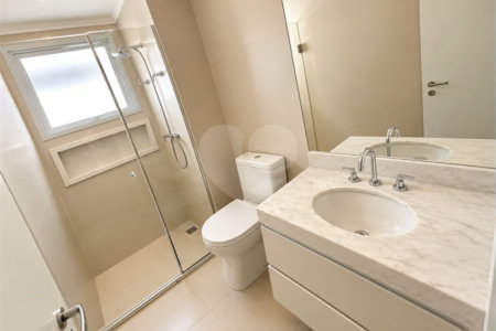 Apartamento à venda no Condomínio Family Garden, Chácara Inglesa, SBC, com 127 m², 3 suítes, varanda gourmet com churrasqueira a carvão, móveis planejados, ar-condicionado, 2 vagas cobertas e lazer completo.