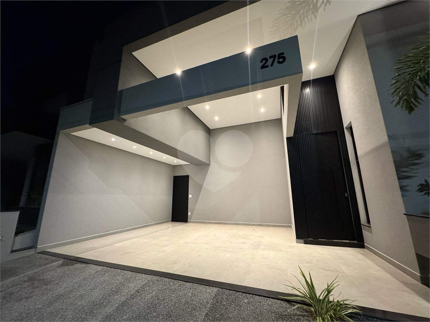 CASA A VENDA COM 3 DORMITÓRIOS, SENDO 1 SUITE NO SESIDENCIAL VILLENEUVE