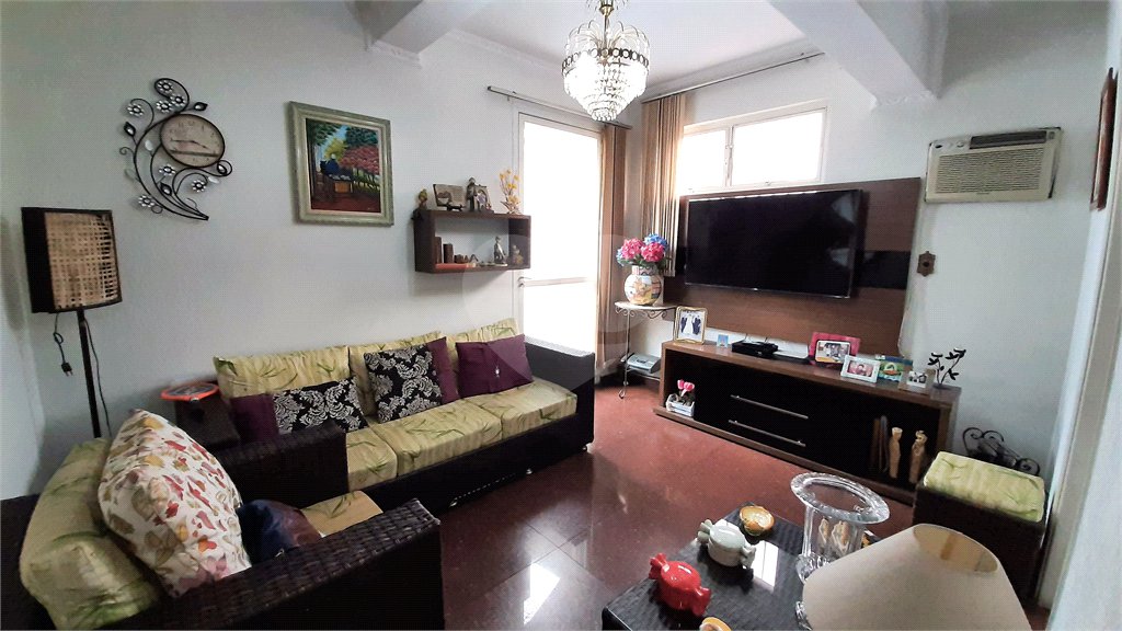Casa de Vila à venda com 4 quartos, sendo 3 suítes, em Brooklin Velho, São Paulo, SP